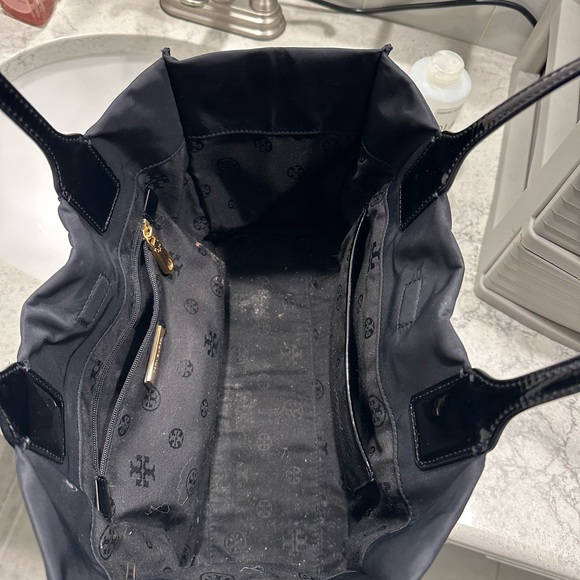 Small Tory Burch Ella tote! Posting more pics later - Picture 6 of 8
